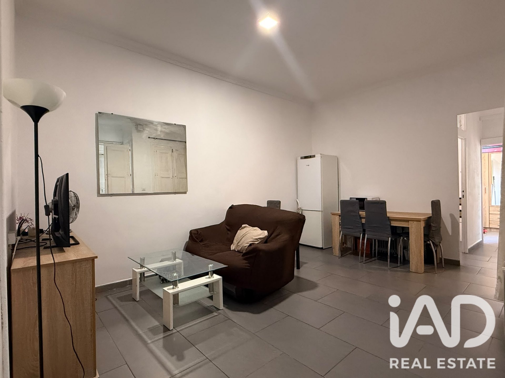 Huoneisto Barcelona, Espanja 3 makuuhuonetta, 72 m2 No. 195816