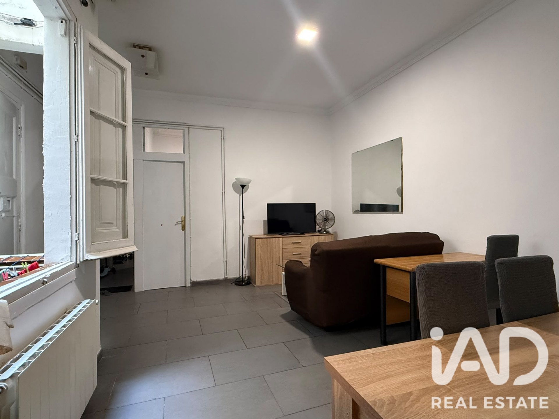 Huoneisto Barcelona, Espanja 3 makuuhuonetta, 72 m2 No. 195816