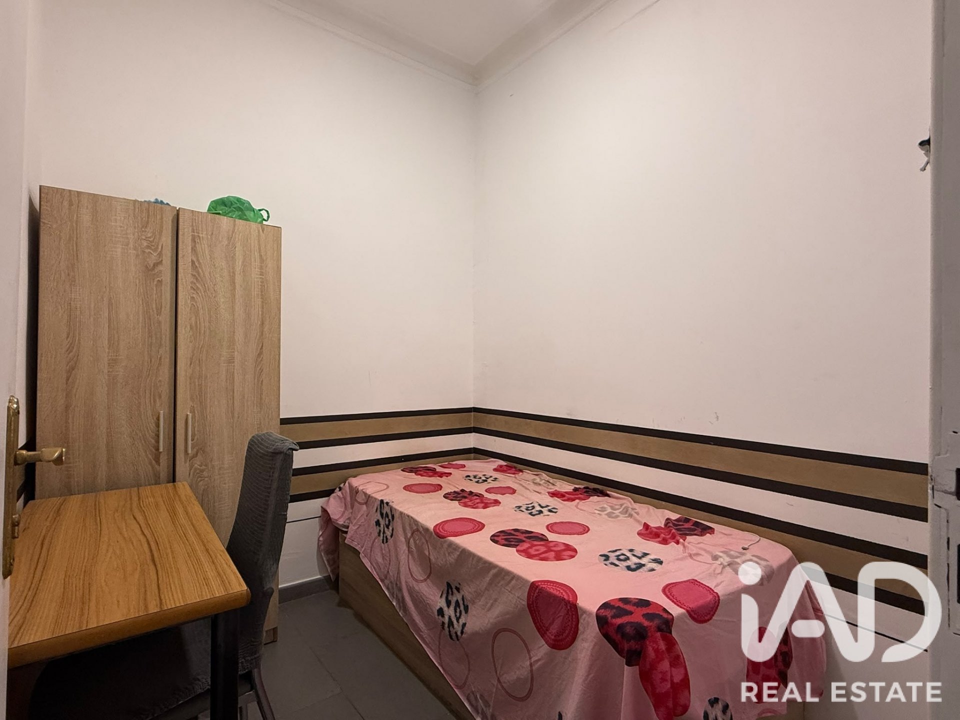 Huoneisto Barcelona, Espanja 3 makuuhuonetta, 72 m2 No. 195816