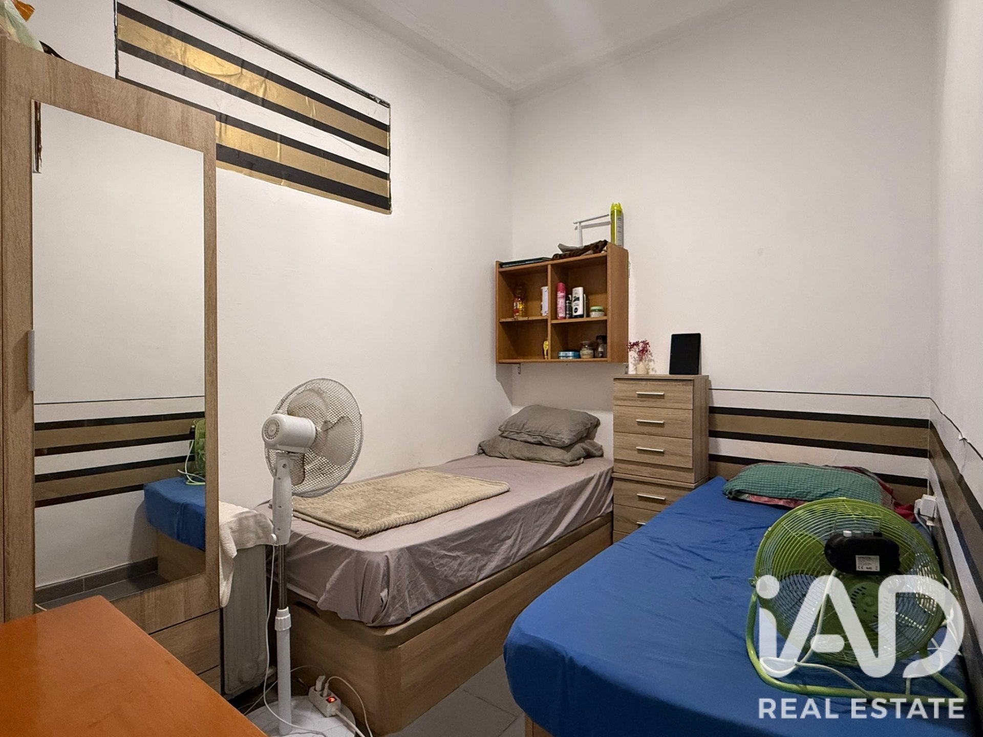 Huoneisto Barcelona, Espanja 3 makuuhuonetta, 72 m2 No. 195816