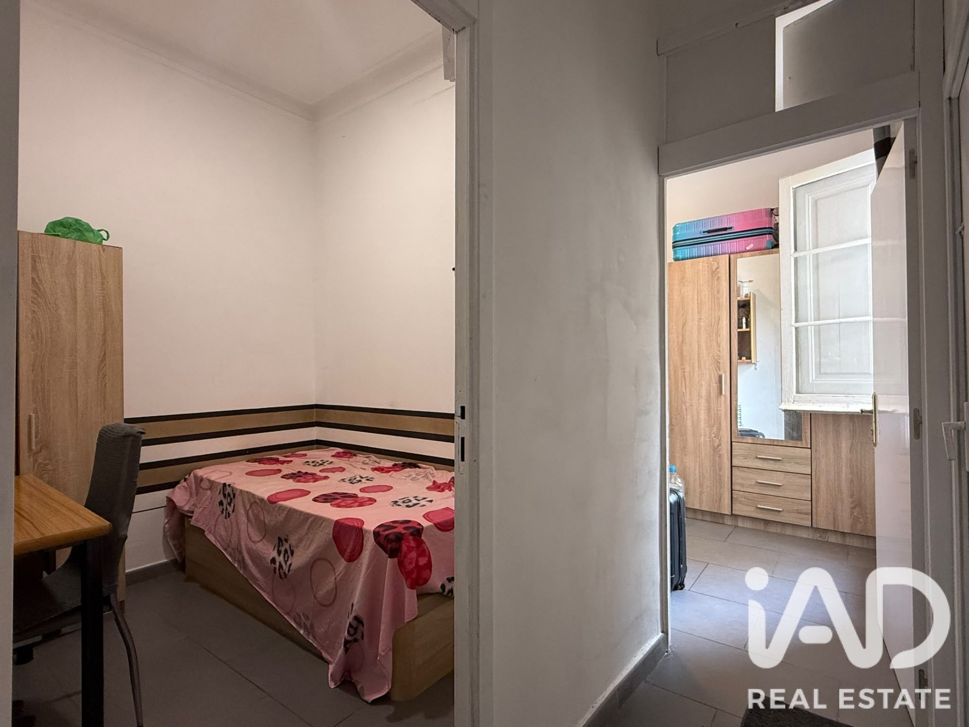 Huoneisto Barcelona, Espanja 3 makuuhuonetta, 72 m2 No. 195816