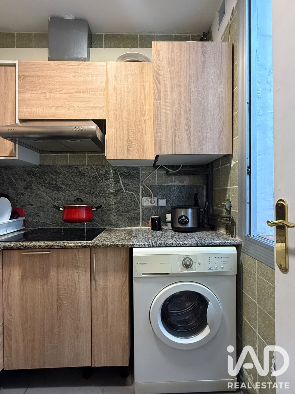 Huoneisto Barcelona, Espanja 3 makuuhuonetta, 72 m2 No. 195816
