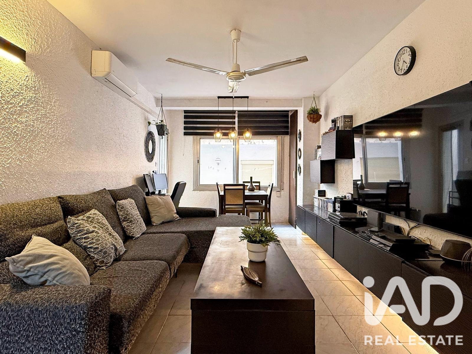Apartamento en Mollet del Vallès, Barcelona, España 4 dormitorios, 71.79 m2 No. 195817