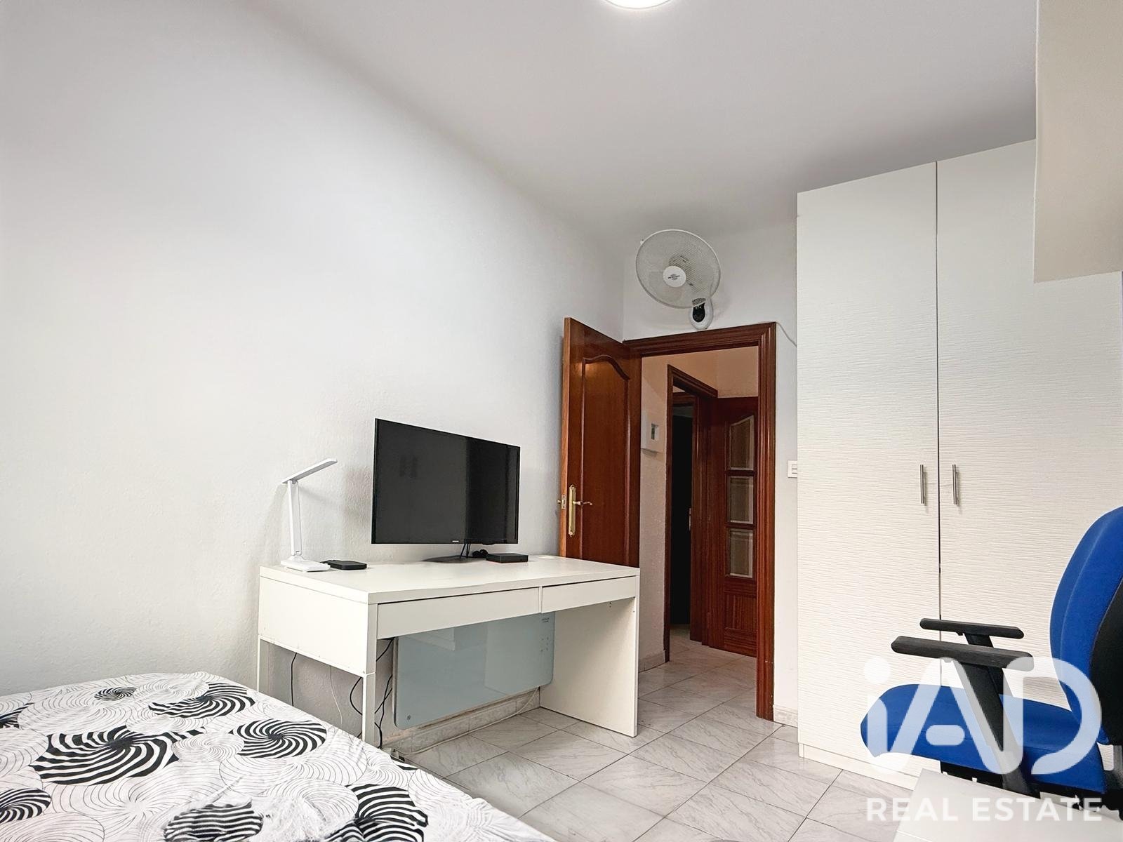 Apartamento en Mollet del Vallès, Barcelona, España 4 dormitorios, 71.79 m2 No. 195817