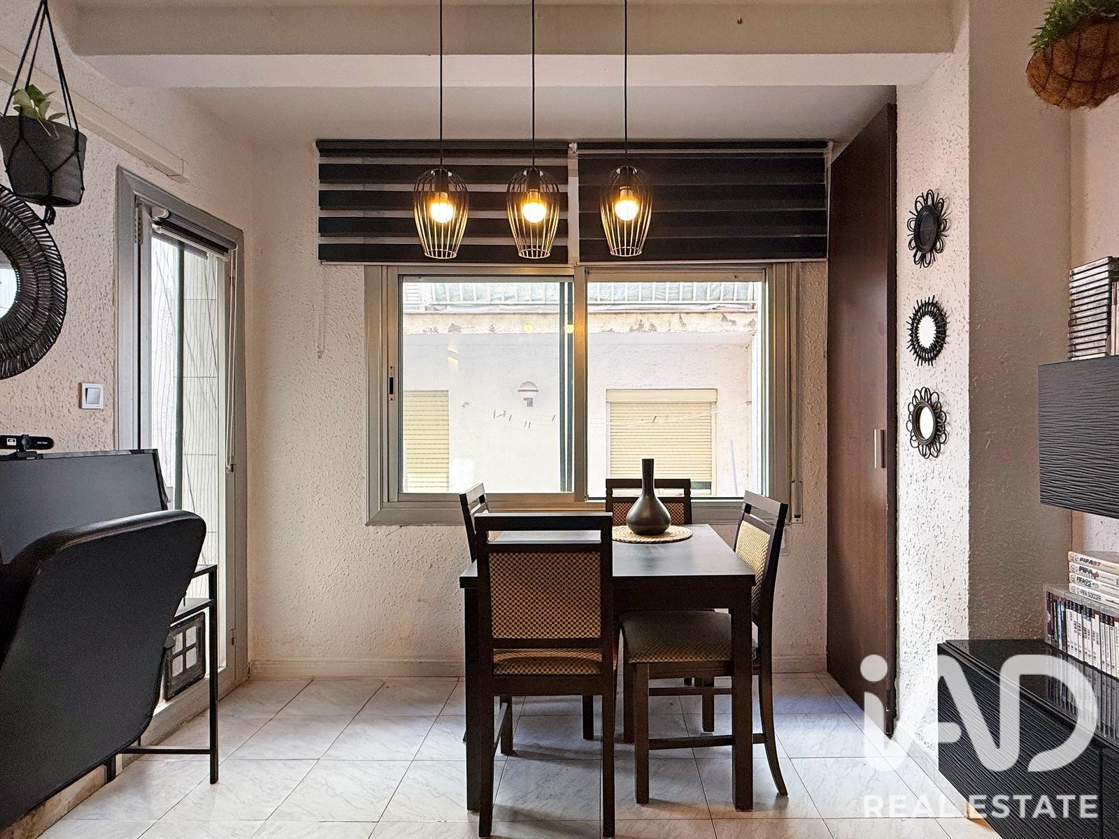 Apartamento en Mollet del Vallès, Barcelona, España 4 dormitorios, 71.79 m2 No. 195817