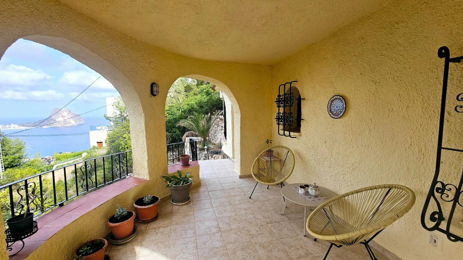 Villa i Calpe, Alicante, Spanien 3 sovrum, 163 kvm. Nr. 181159