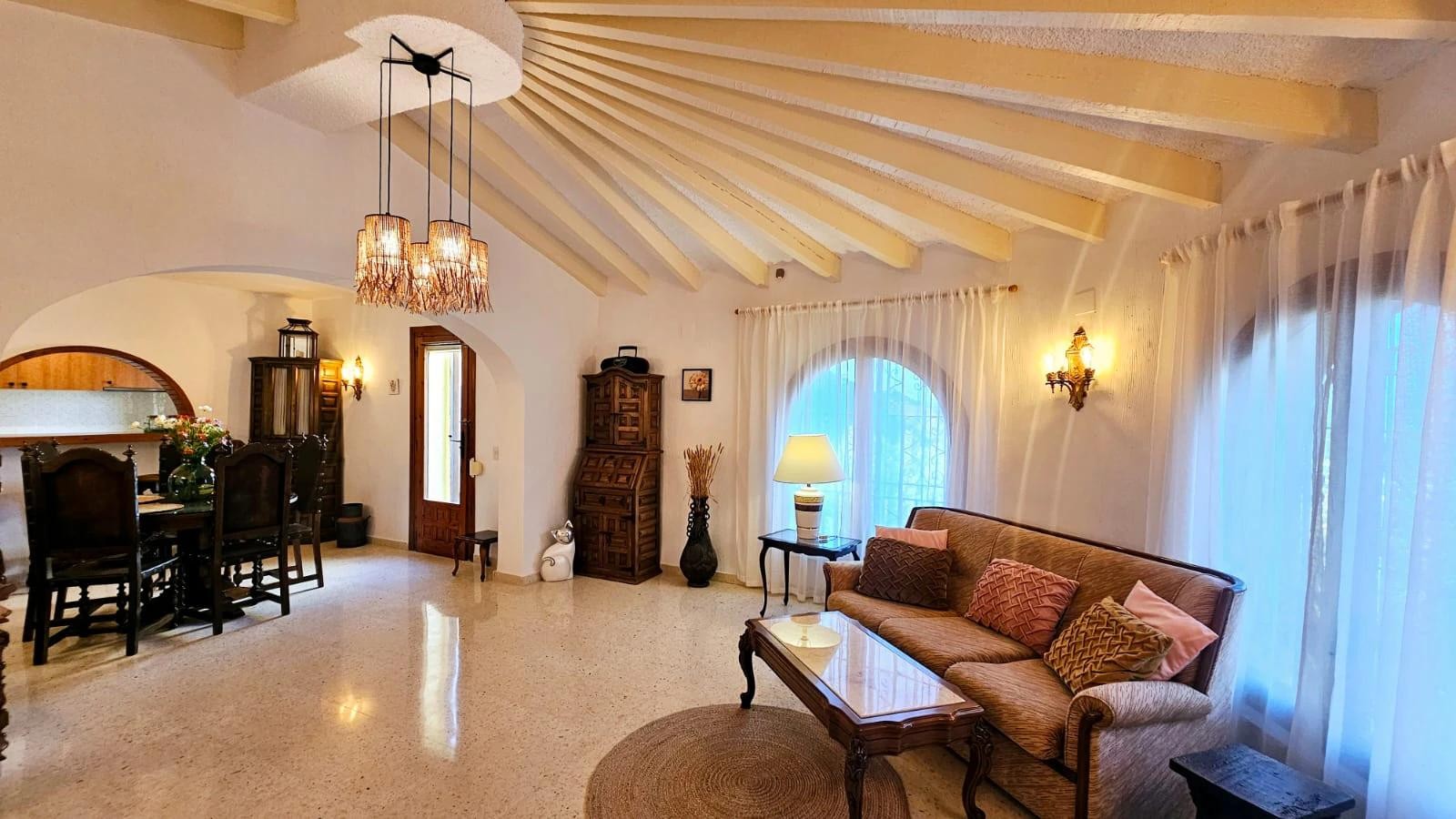 Villa i Calpe, Alicante, Spanien 3 sovrum, 163 kvm. Nr. 181159