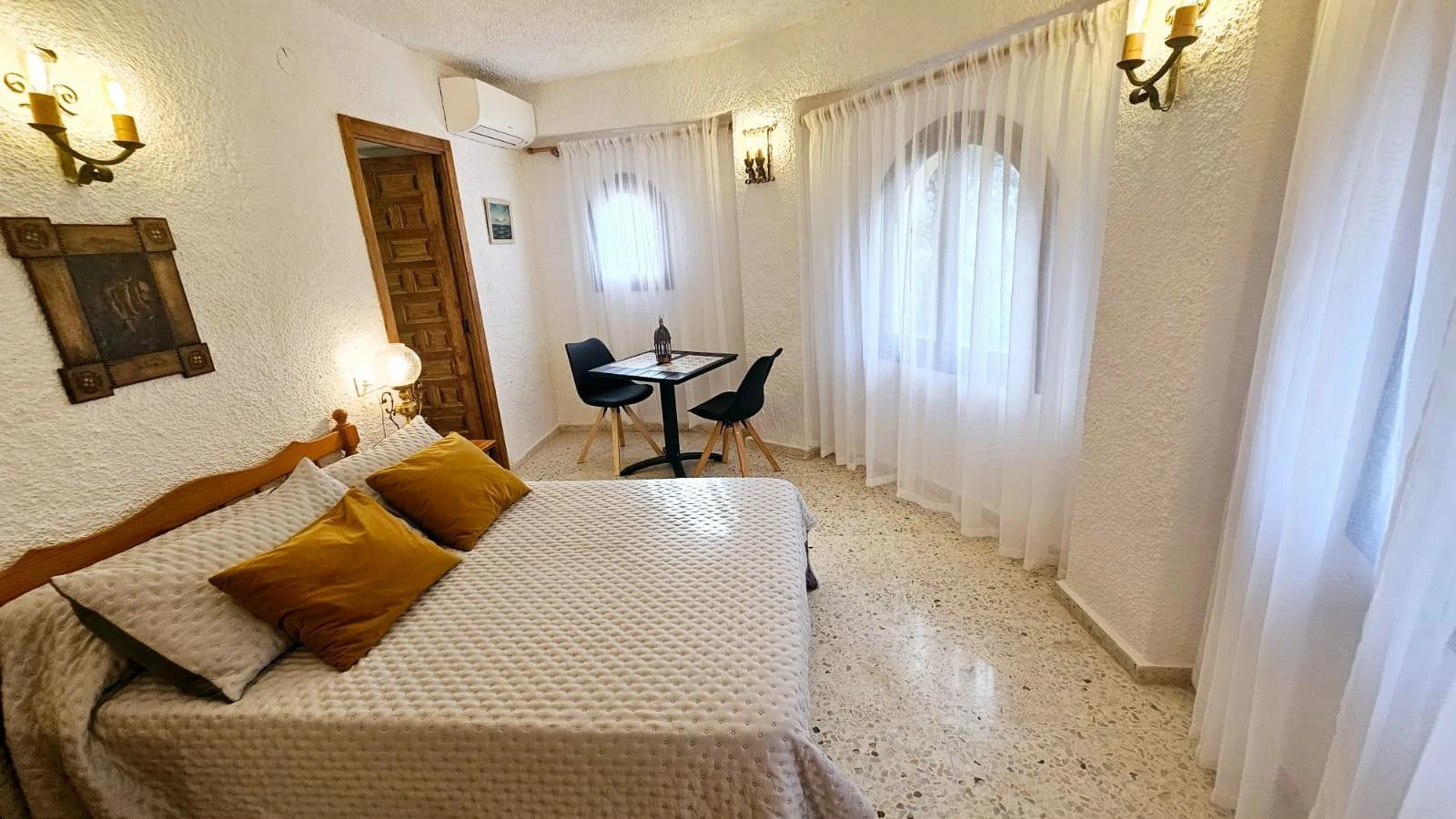 Villa i Calpe, Alicante, Spanien 3 sovrum, 163 kvm. Nr. 181159