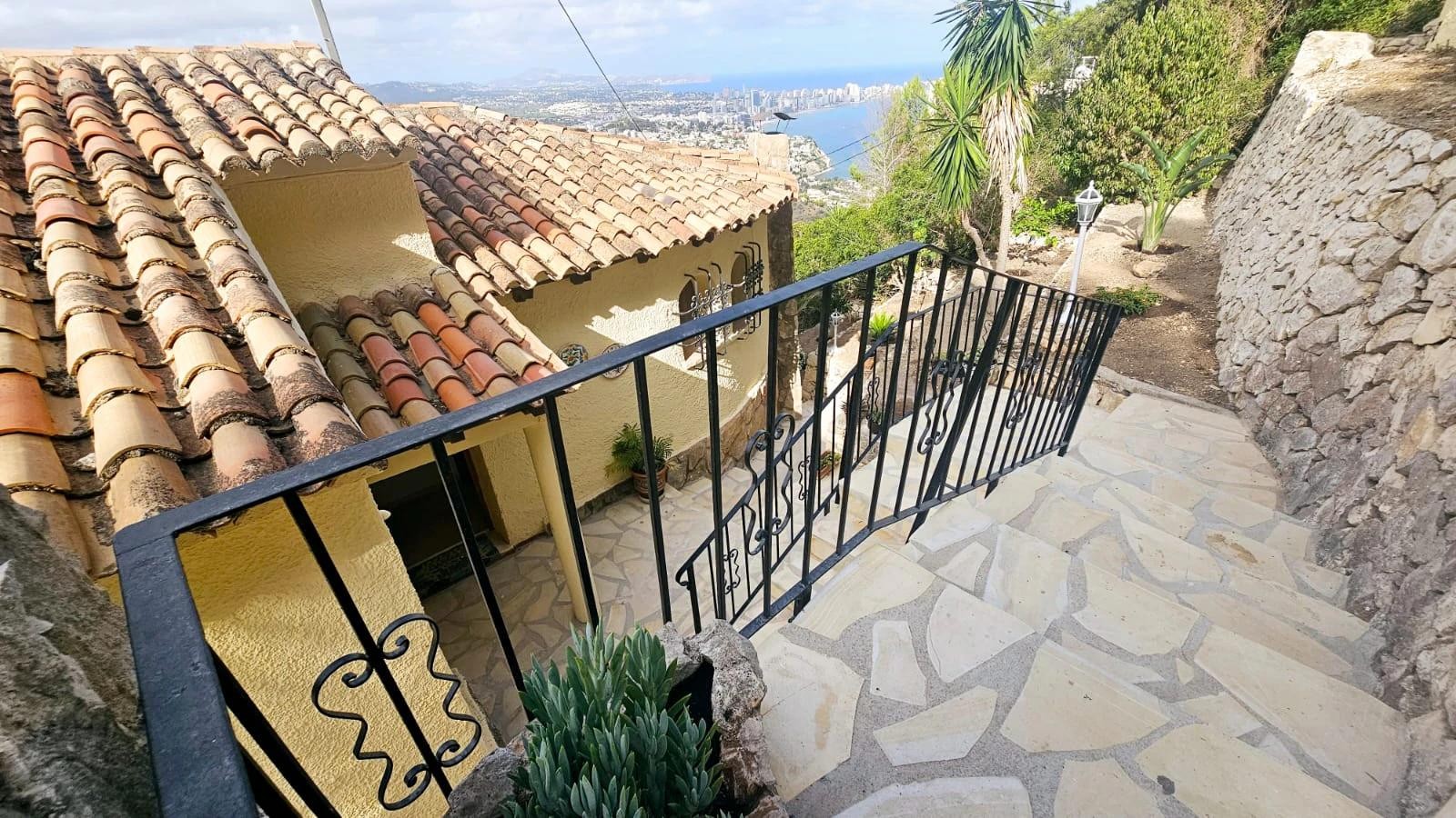 Villa i Calpe, Alicante, Spanien 3 sovrum, 163 kvm. Nr. 181159