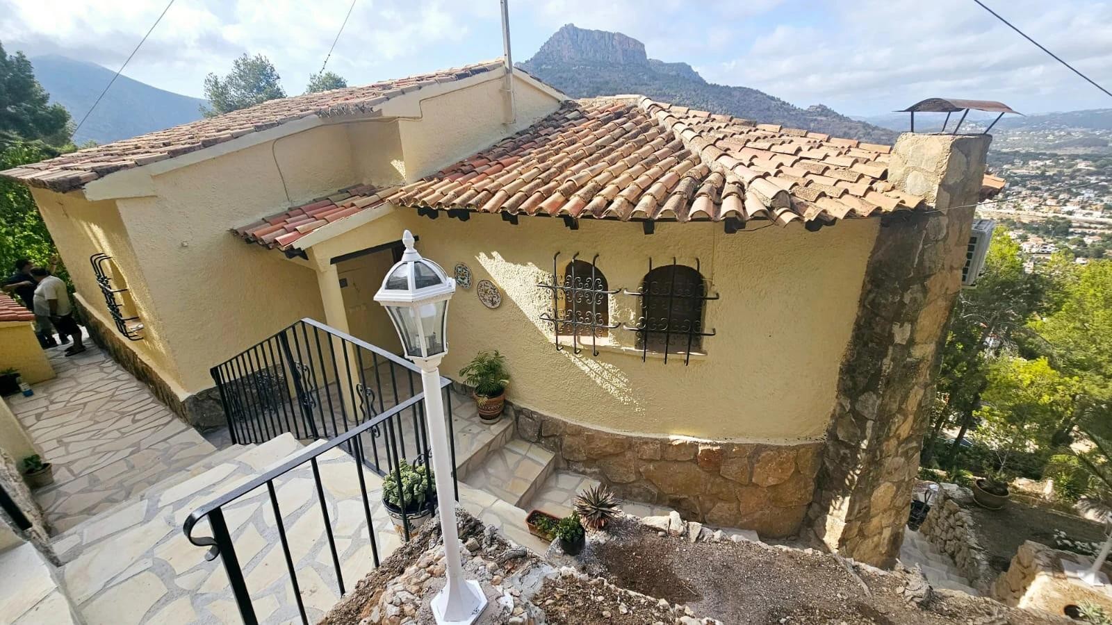 Villa i Calpe, Alicante, Spanien 3 sovrum, 163 kvm. Nr. 181159