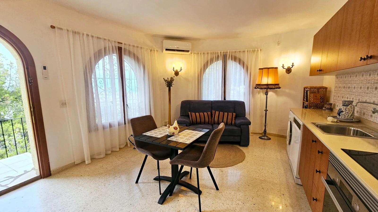 Villa i Calpe, Alicante, Spanien 3 sovrum, 163 kvm. Nr. 181159