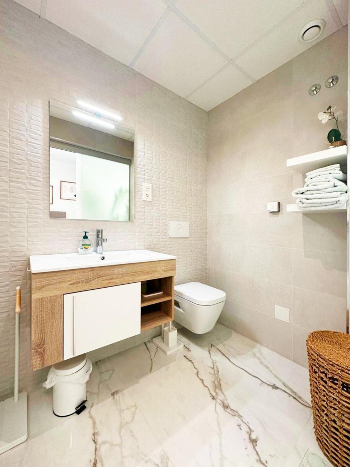 Apartment in Torrevieja, Alicante, Spain 2 bedrooms, 86 sq.m. No. 149180