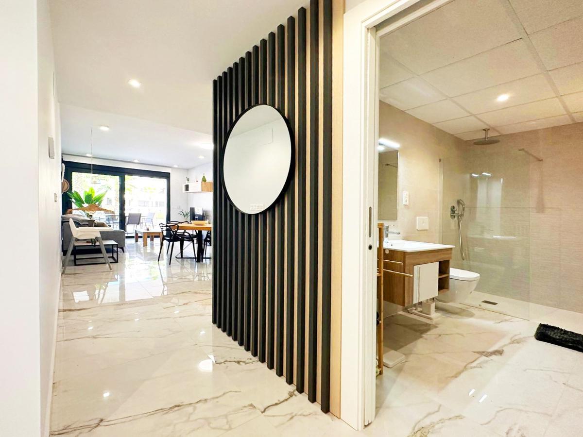 Apartment in Torrevieja, Alicante, Spain 2 bedrooms, 86 sq.m. No. 149180
