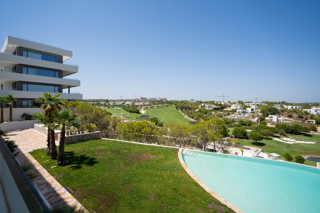 Apartment in Alicante, Spain 3 bedrooms, 139 sq.m. No. 149186