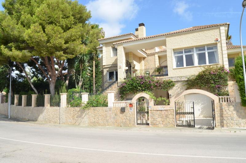 Villa à Dehesa De Campoamor, Alicante, Espagne 4 chambres, 400 m2 No. 149185