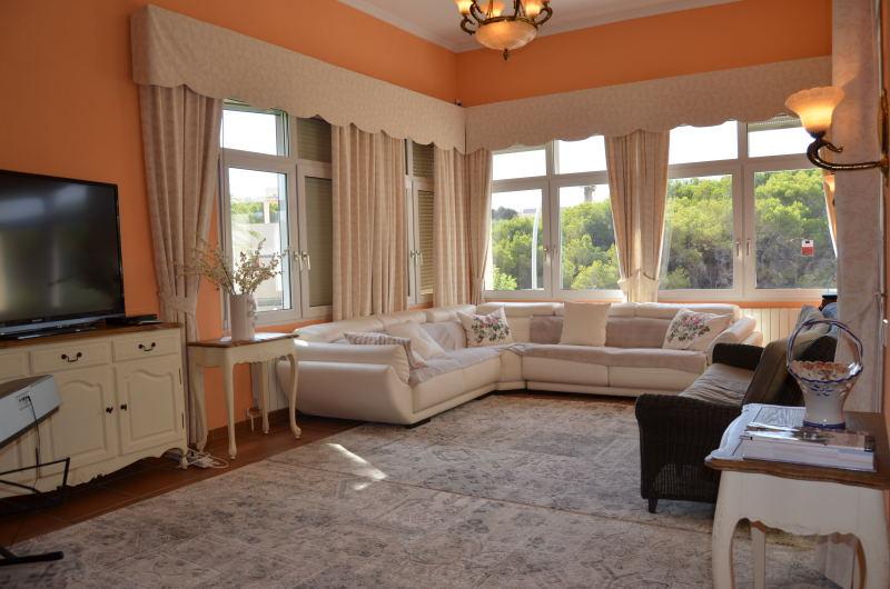Villa à Dehesa De Campoamor, Alicante, Espagne 4 chambres, 400 m2 No. 149185
