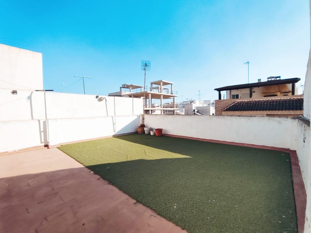 Hotel in Guardamar del Segura, Alicante, Spain 14 bedrooms, 395 sq.m. No. 149181