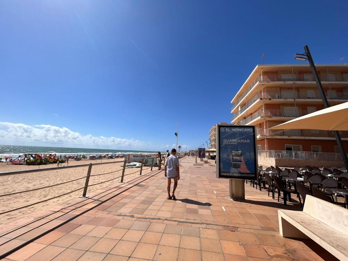 Hotel in Guardamar del Segura, Alicante, Spain 14 bedrooms, 395 sq.m. No. 149181