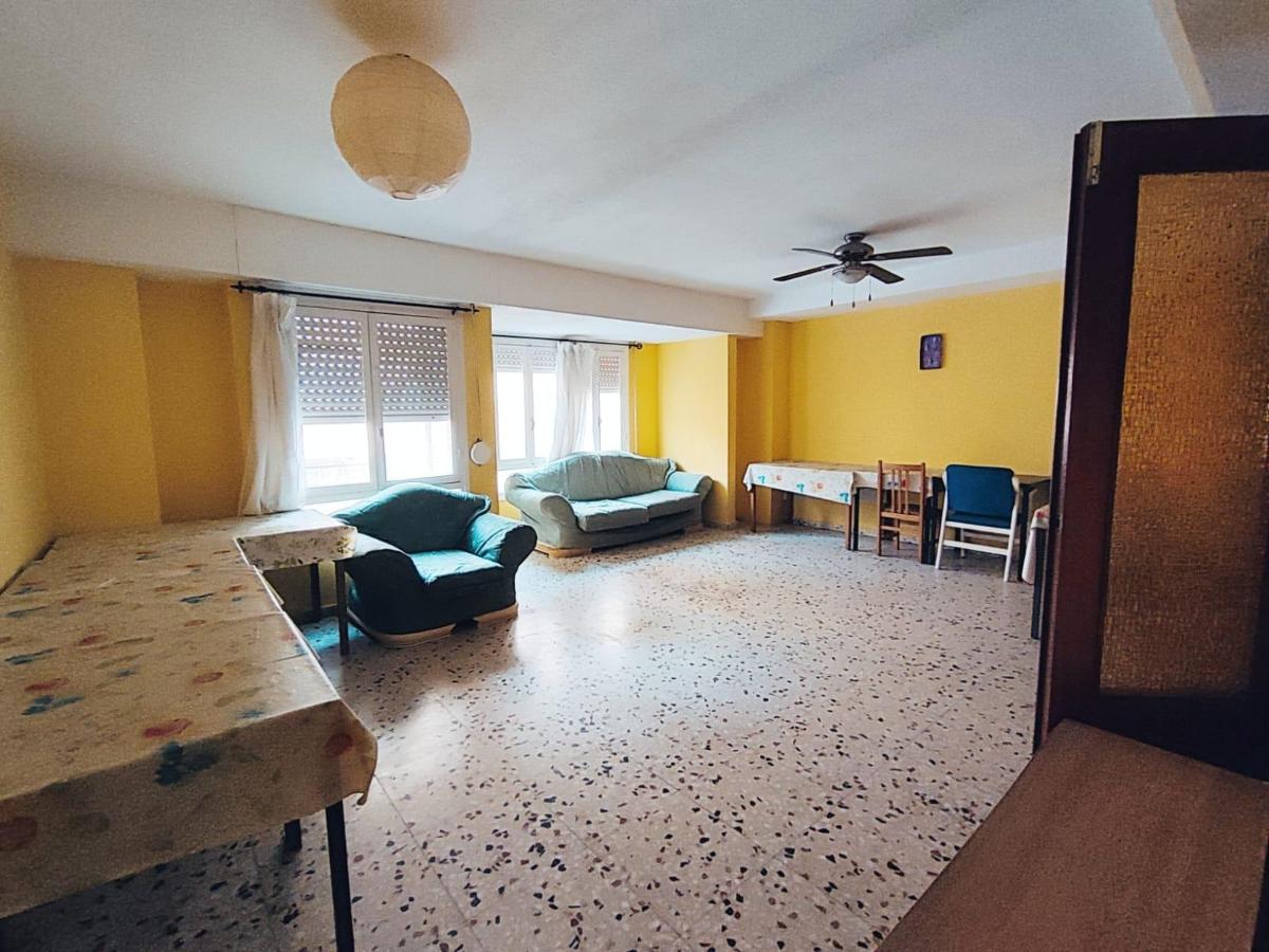 Hotel in Guardamar del Segura, Alicante, Spain 14 bedrooms, 395 sq.m. No. 149181