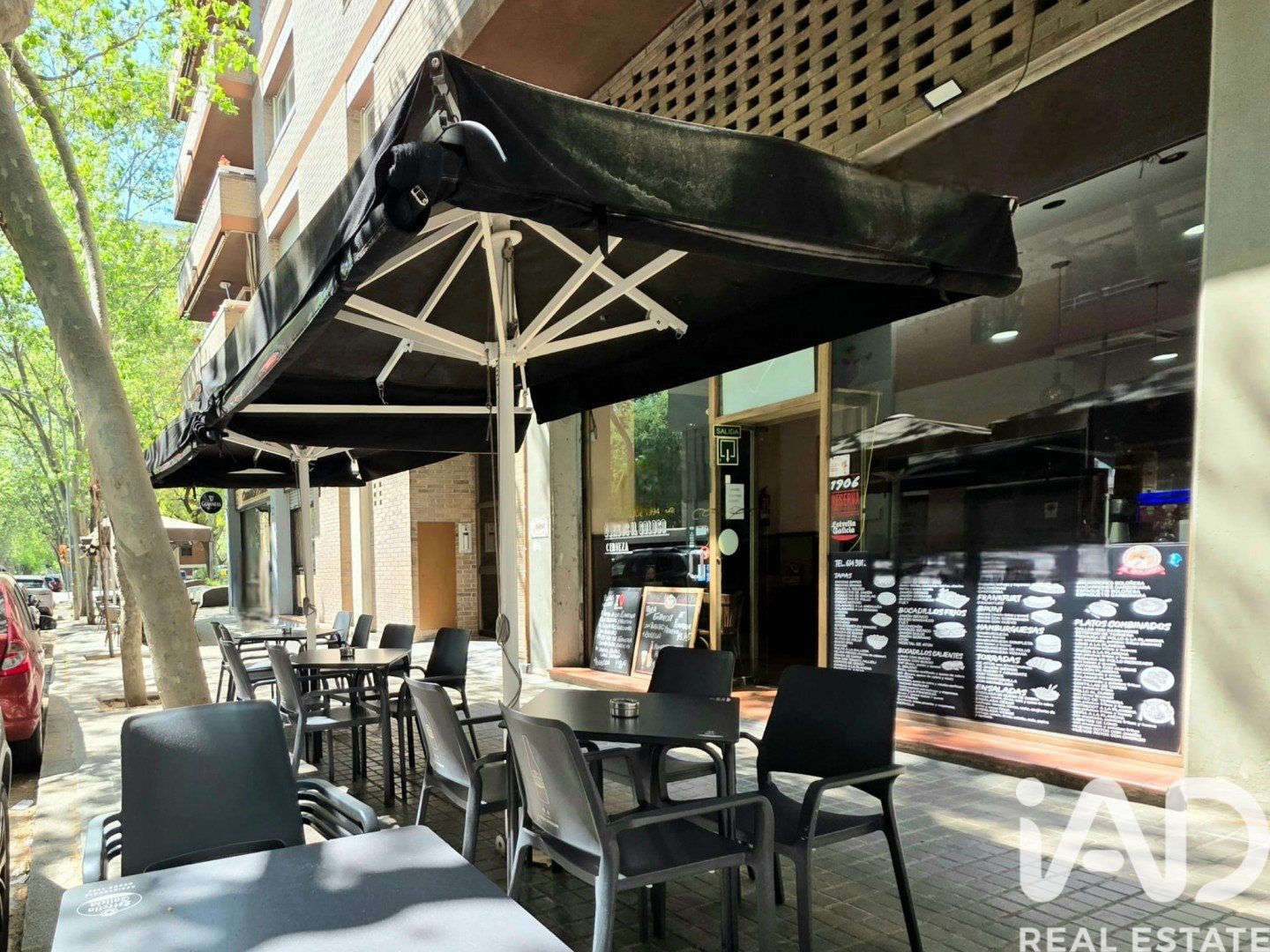 Commercial property in Barcelona, Spain 67 sq.m. No. 173401