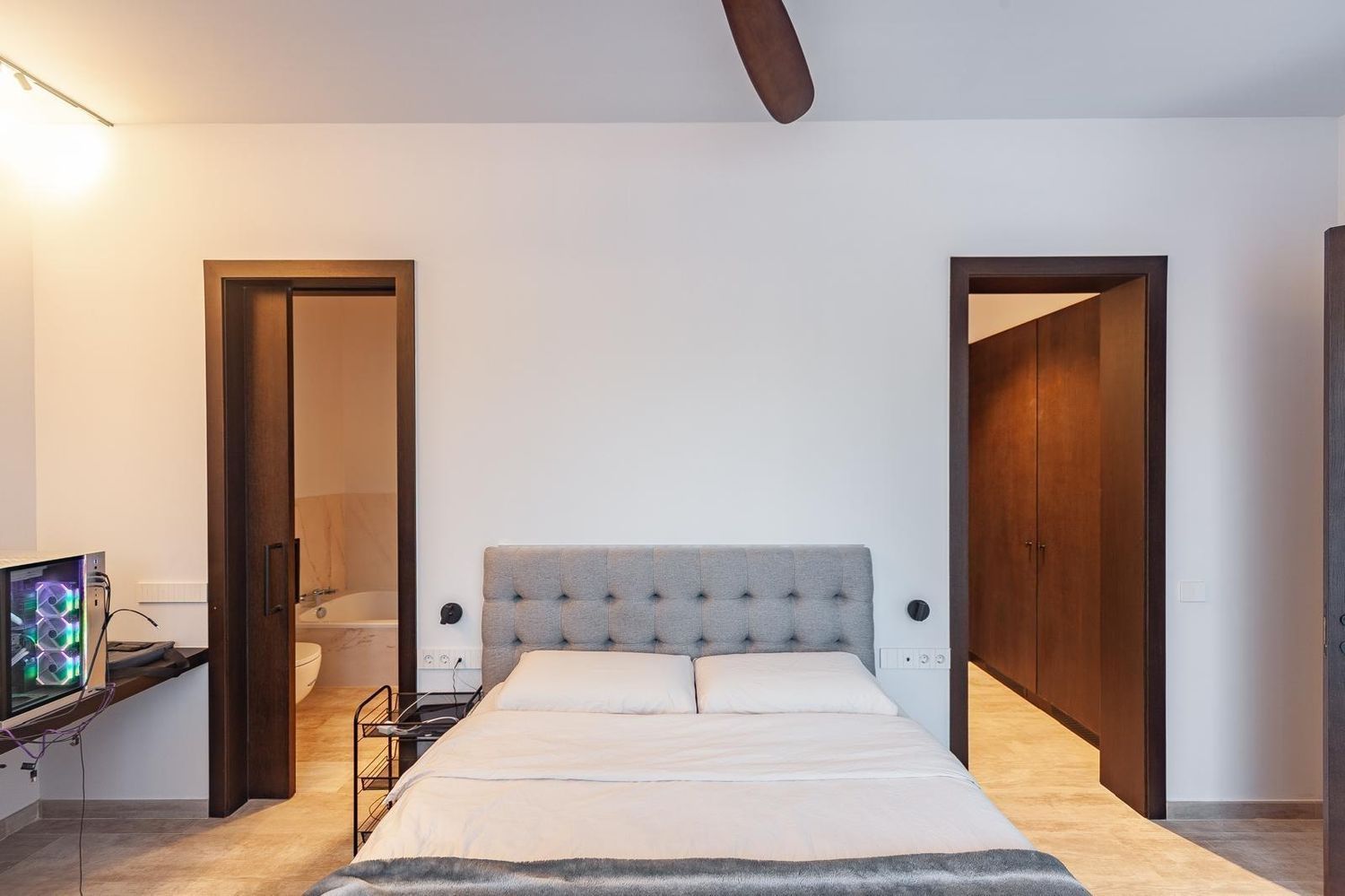 Hus i Castelldefels, Barcelona, Spanien 5 sovrum, 572 kvm. Nr. 160970