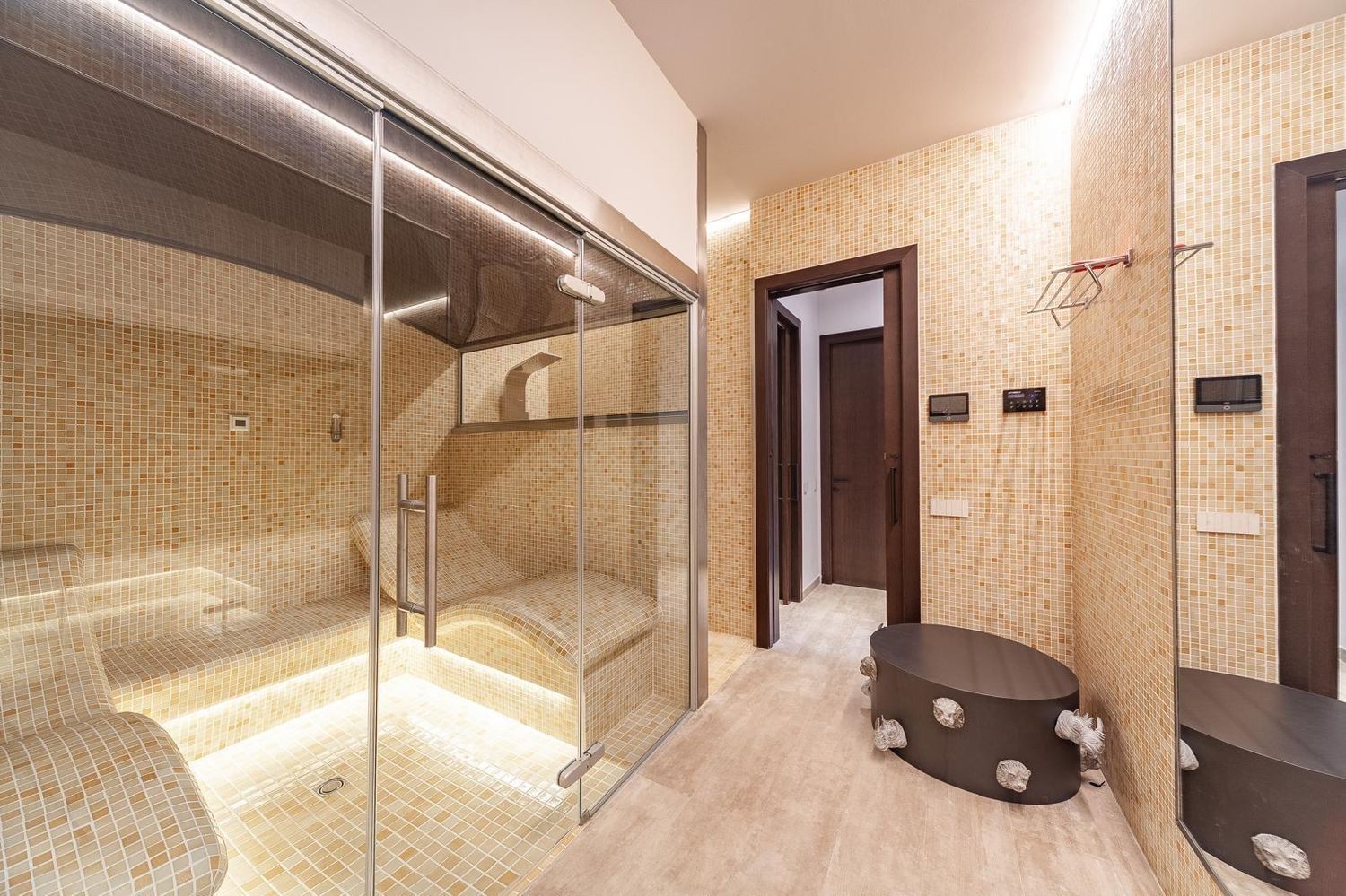 Hus i Castelldefels, Barcelona, Spanien 5 sovrum, 572 kvm. Nr. 160970