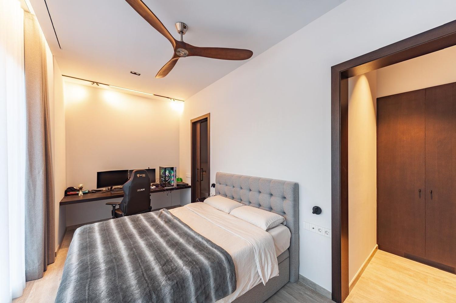 Hus i Castelldefels, Barcelona, Spanien 5 sovrum, 572 kvm. Nr. 160970