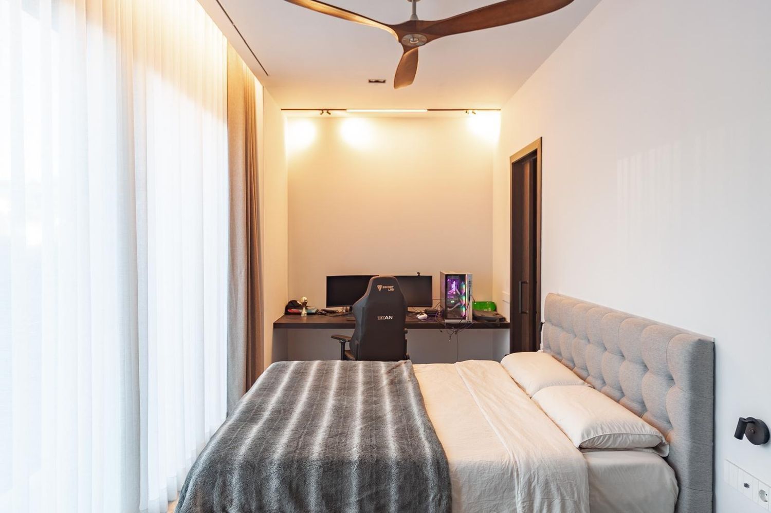 Hus i Castelldefels, Barcelona, Spanien 5 sovrum, 572 kvm. Nr. 160970