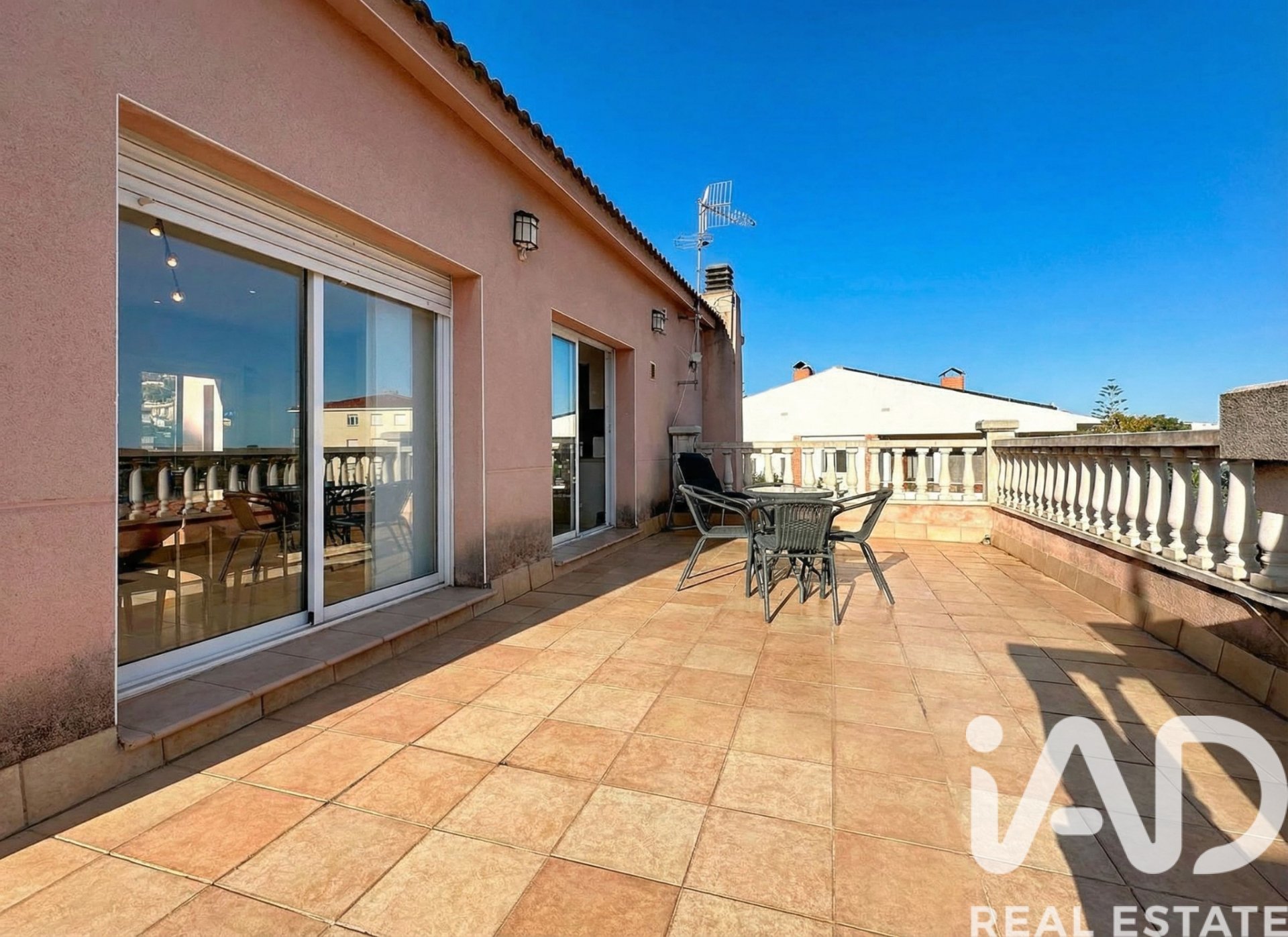 Сasa en El Vendrell, Tarragona, España 5 dormitorios, 301 m2 No. 152309