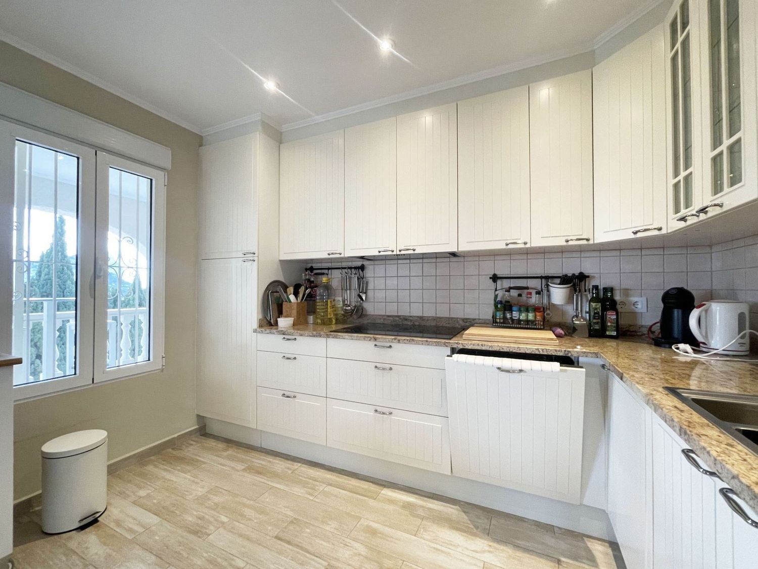 Villa à Calpe, Alicante, Espagne 6 chambres, 292 m2 No. 186957