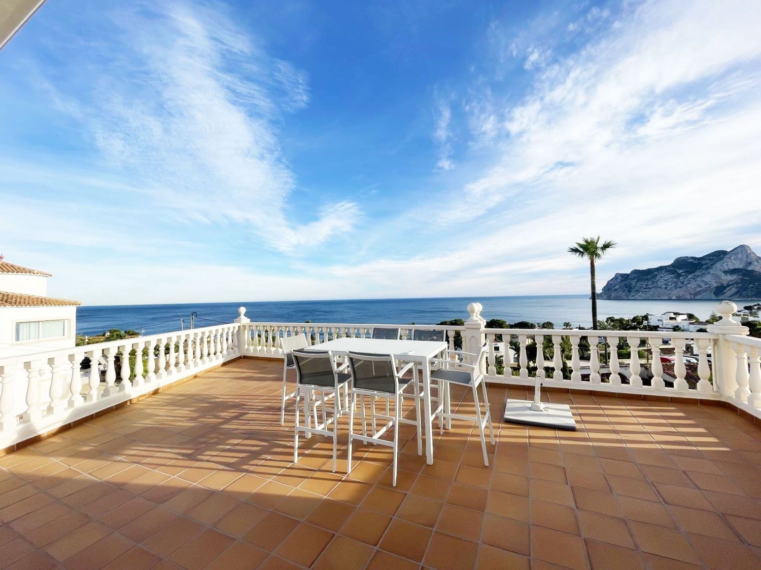 Villa à Calpe, Alicante, Espagne 6 chambres, 292 m2 No. 186957