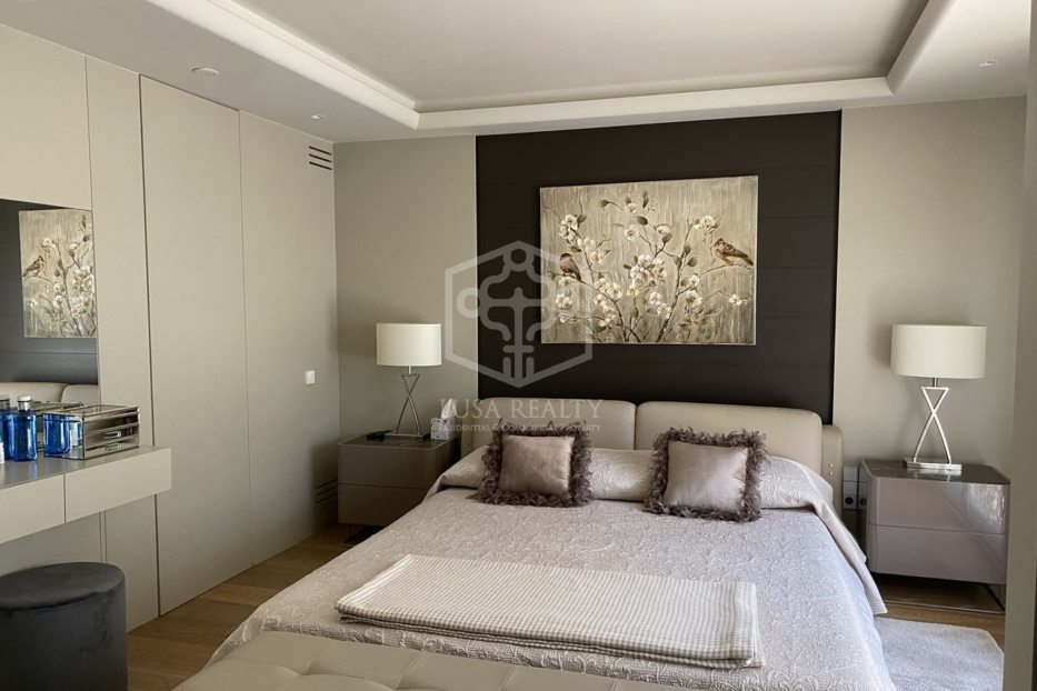 Villa i Gava, Barcelona, Spanien 4 sovrum, 450 kvm. Nr. 78265