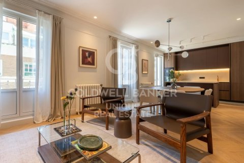 Apartament w Madrid, Hiszpania 3 sypialnie, 158 mkw. nr 178483
