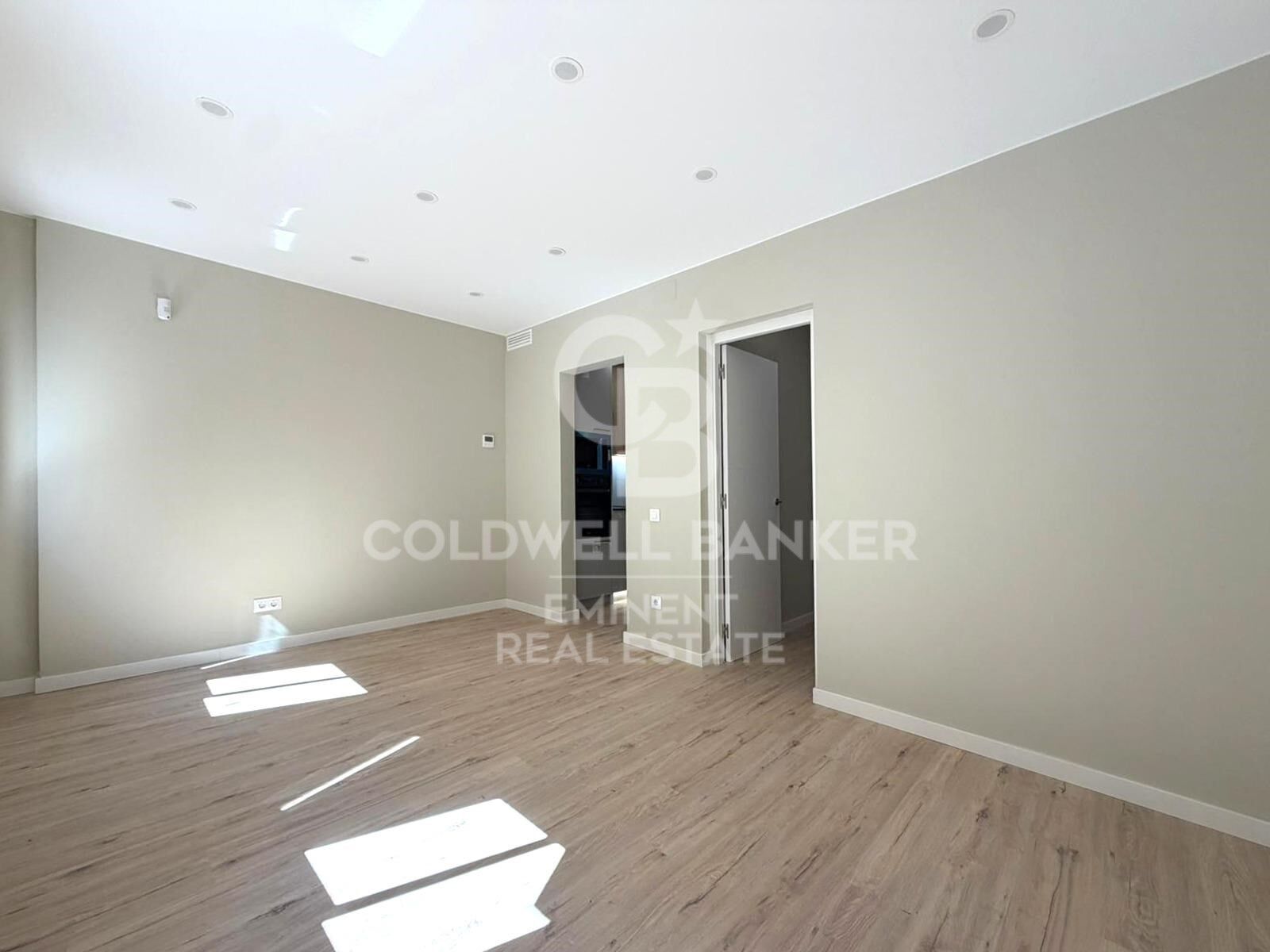 Wohnung in Barcelona, Spanien 2 Schlafzimmer, 64 m2 Nr. 178783