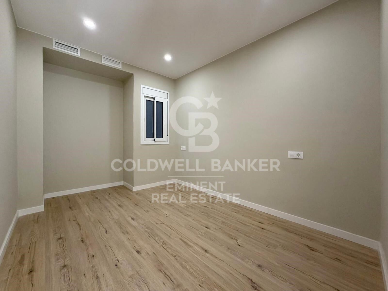 Wohnung in Barcelona, Spanien 2 Schlafzimmer, 64 m2 Nr. 178783
