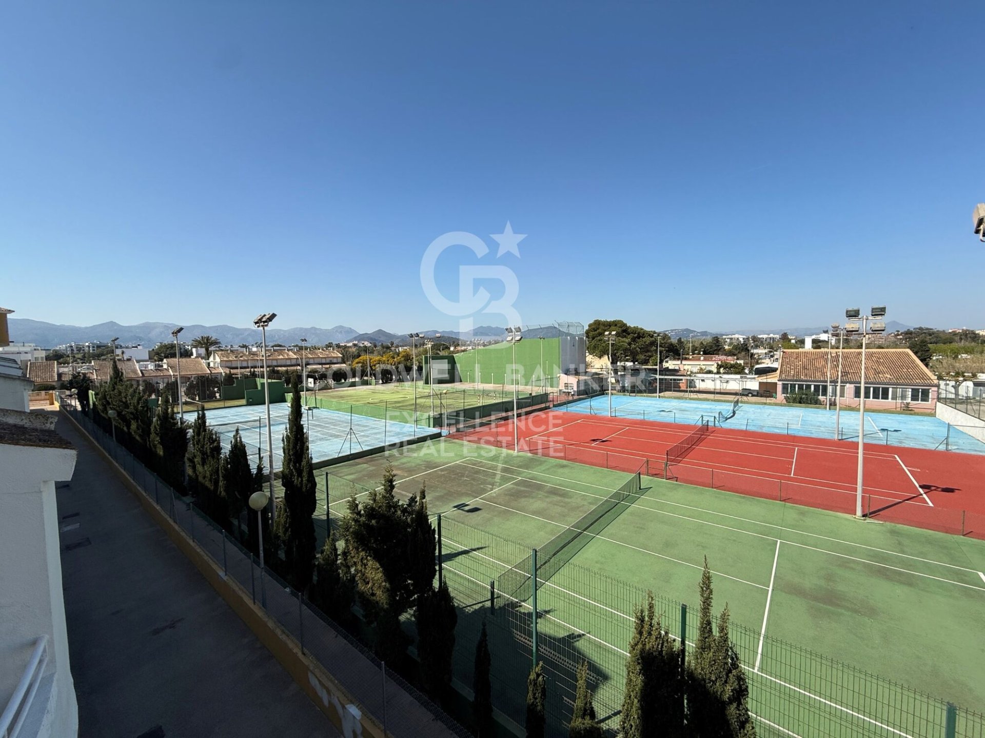 Propiedad comercial en Oliva, València, España 5714 m2 No. 178620