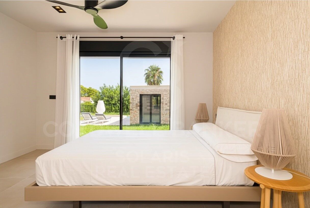 House in Denia, Alicante, Spain 3 bedrooms, 333 sq.m. No. 178619
