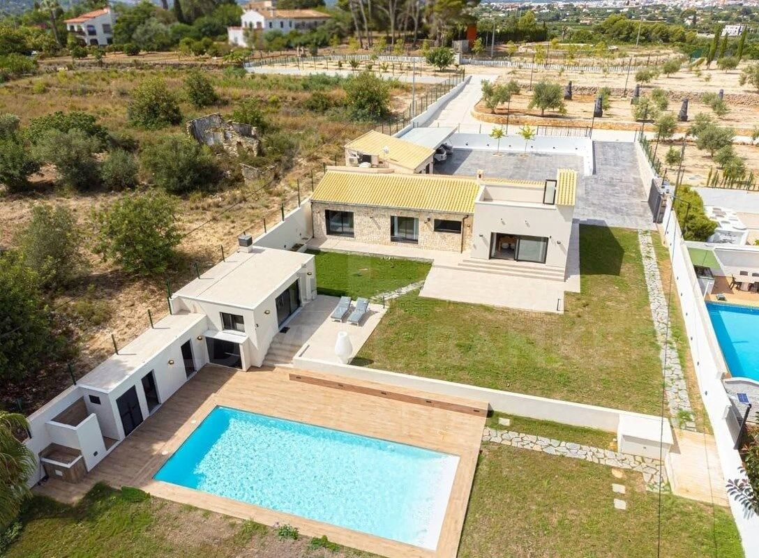 House in Denia, Alicante, Spain 3 bedrooms, 333 sq.m. No. 178619