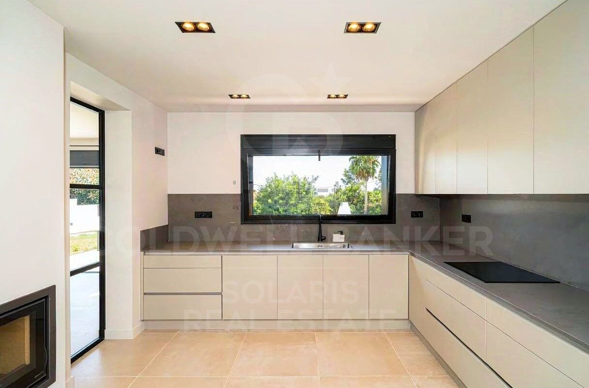 House in Denia, Alicante, Spain 3 bedrooms, 333 sq.m. No. 178619