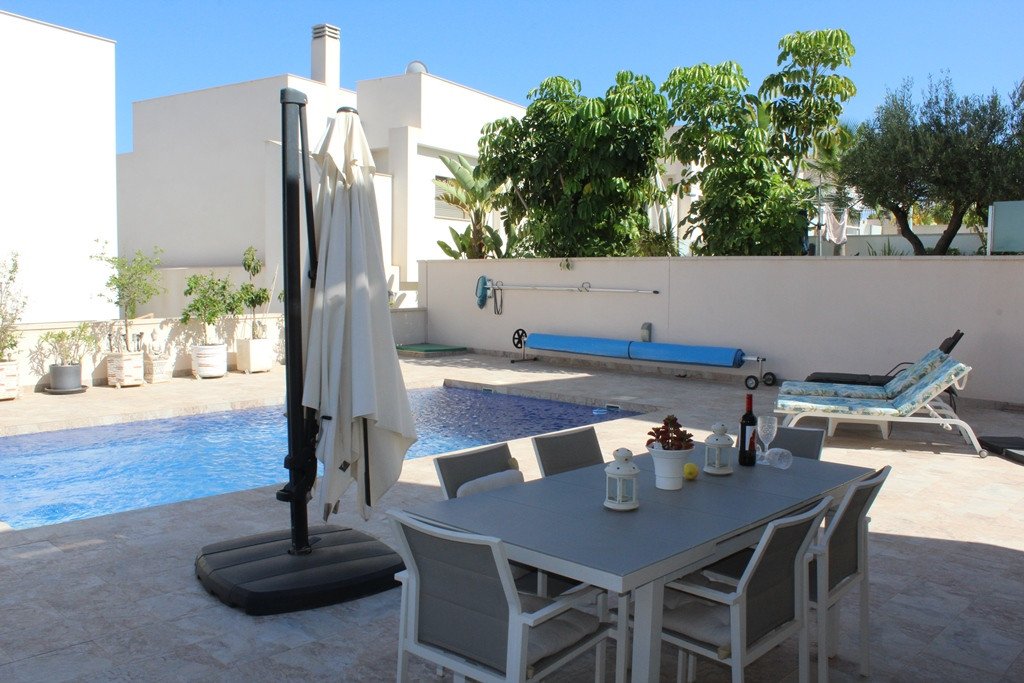 Villa i San Miguel de Salinas, Alicante, Spanien 3 sovrum, 118 kvm. Nr. 142933