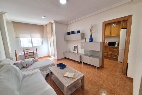 Apartment in Torrevieja, Alicante, Spain 3 bedrooms, 83 sq.m. No. 184271