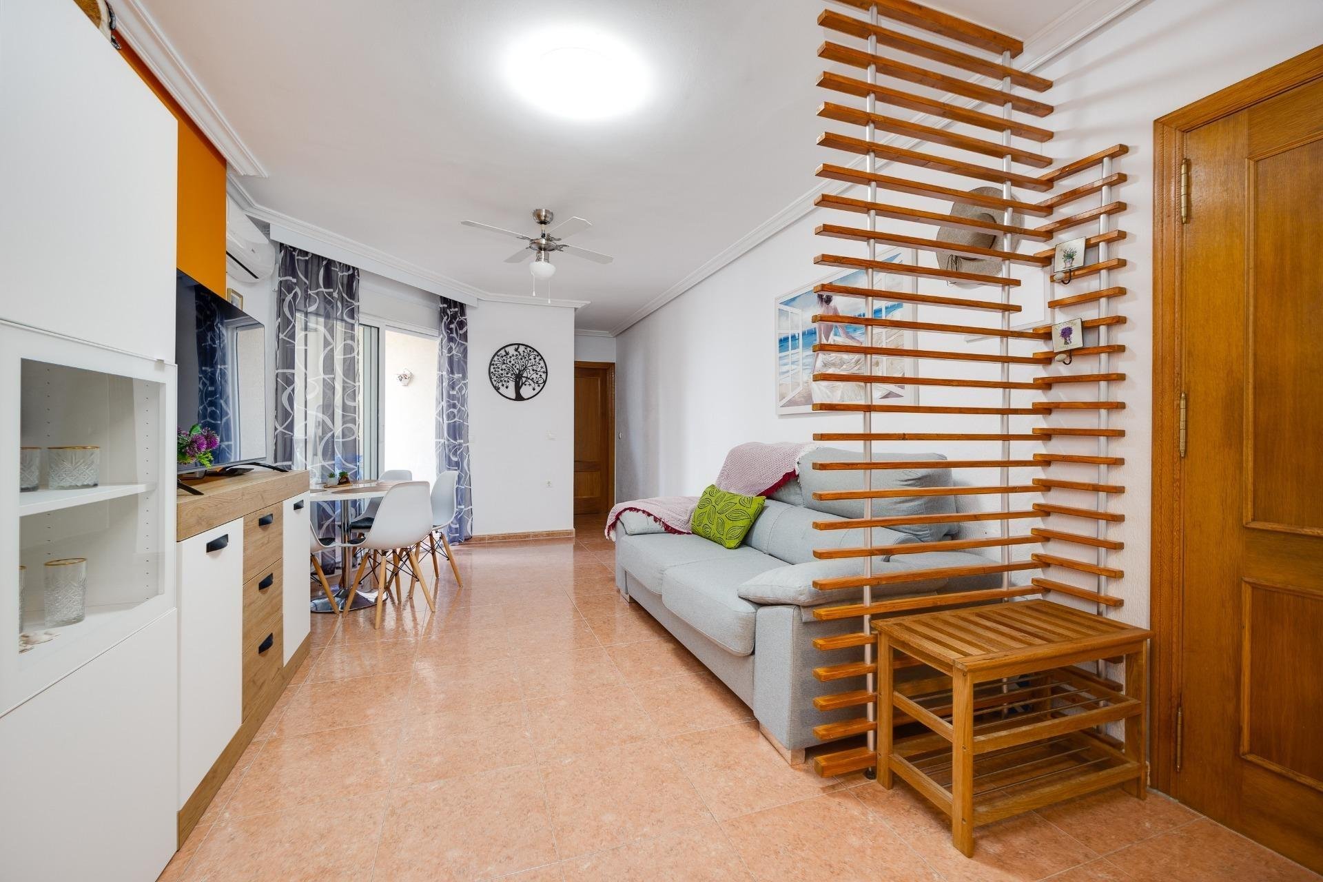 Apartament w Torrevieja, Alicante, Hiszpania 1 sypialnia, 58 mkw. nr 184268