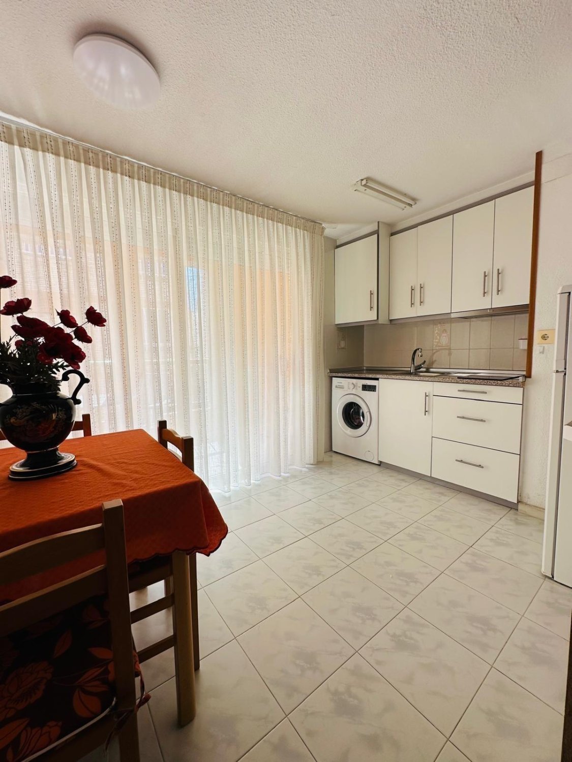 Apartment in Torrevieja, Alicante, Spain 2 bedrooms, 72 sq.m. No. 184269