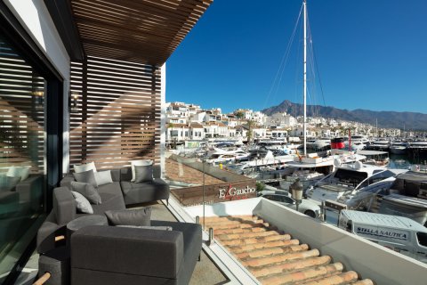 Appartamento a Marbella, Malaga, Spagna 3 camere da letto, 121 mq. N° 70903