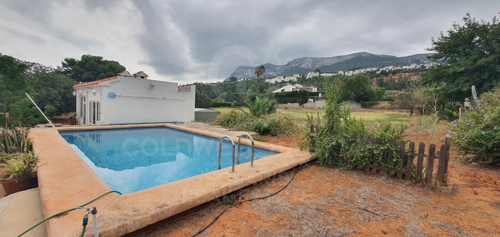 Hus i Denia, Alicante, Spanien 4 sovrum, 150 kvm. Nr. 157897