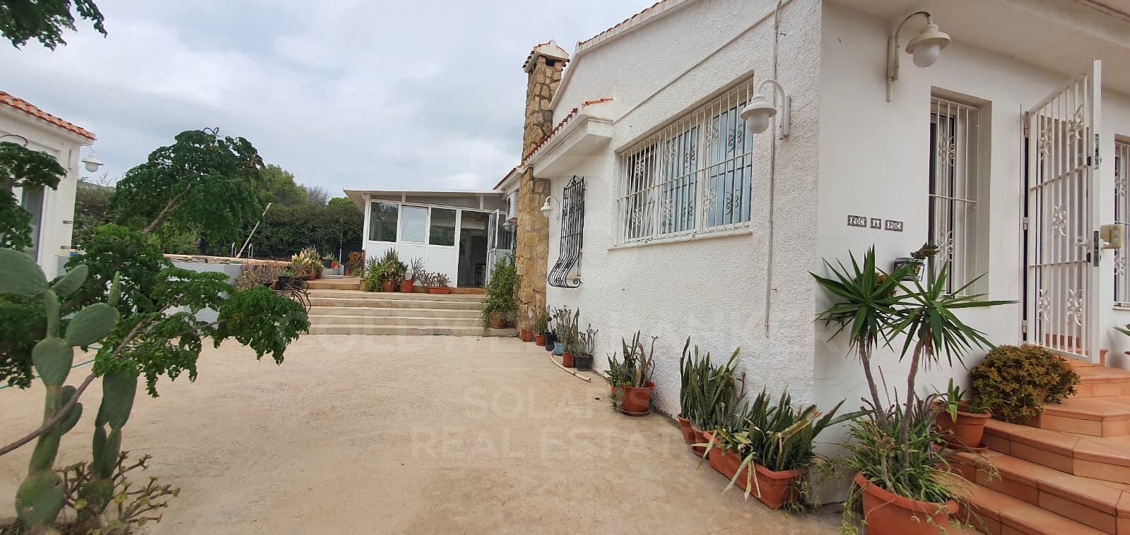 Hus i Denia, Alicante, Spanien 4 sovrum, 150 kvm. Nr. 157897