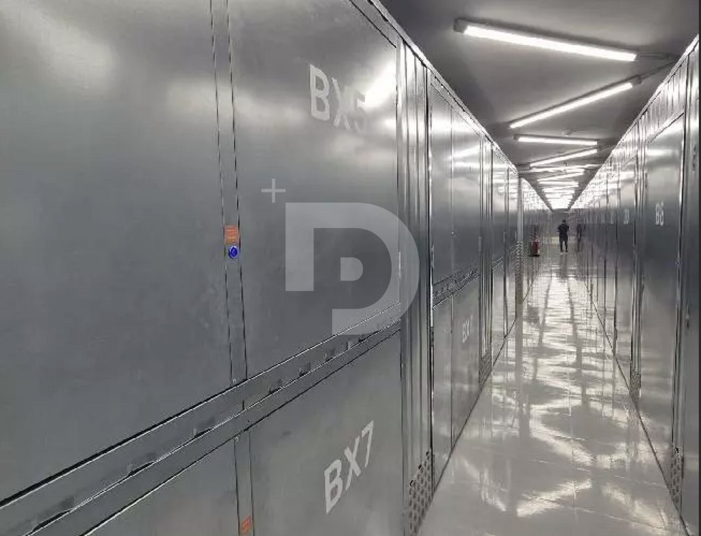Depósito en L'Eixample, Barcelona, España 920 m2 No. 154907