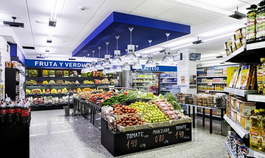 Myymälä Espanja 236 m2 No. 154901