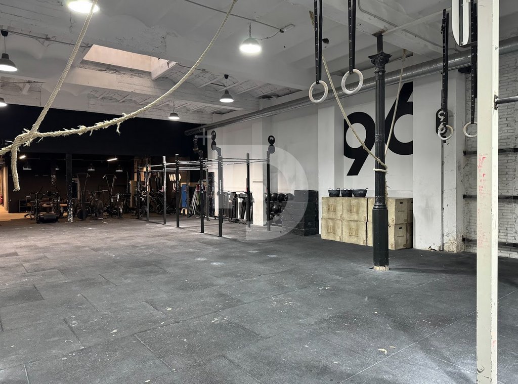 Propiedad comercial en L'Eixample, Barcelona, España 711 m2 No. 154903