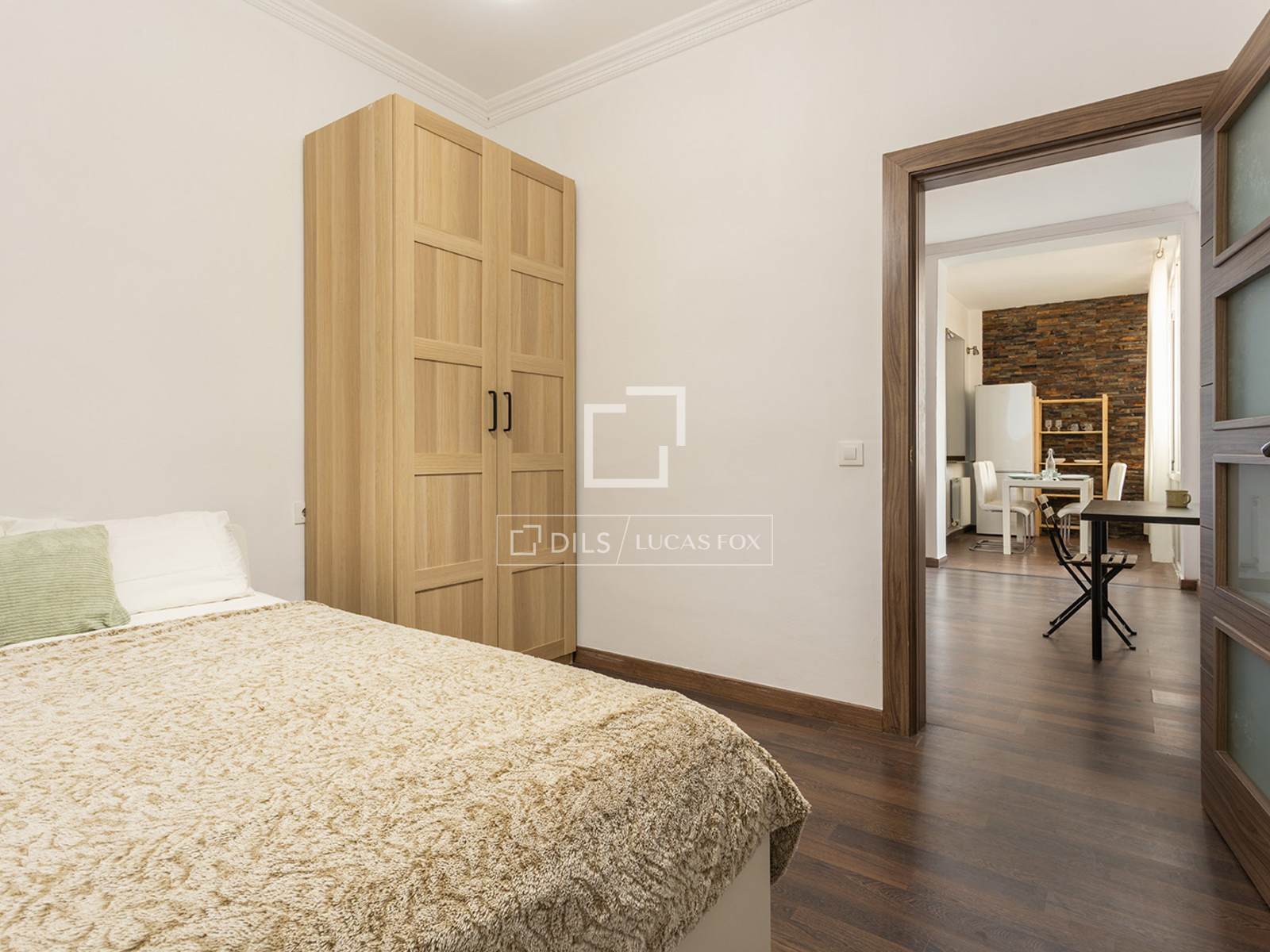 Apartment in Barcelona, Spain 4 bedrooms, 107 sq.m. No. 150542
